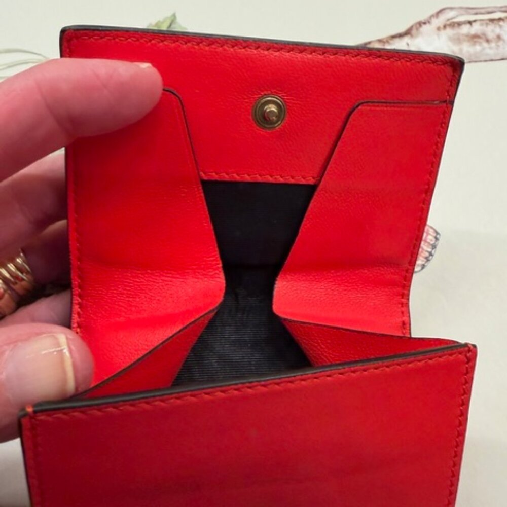 SALE! GIVENCHY FOR SPRING! TRI-FOLD WALLET, EXCEL. CONDITION - Picture 7 of 14
